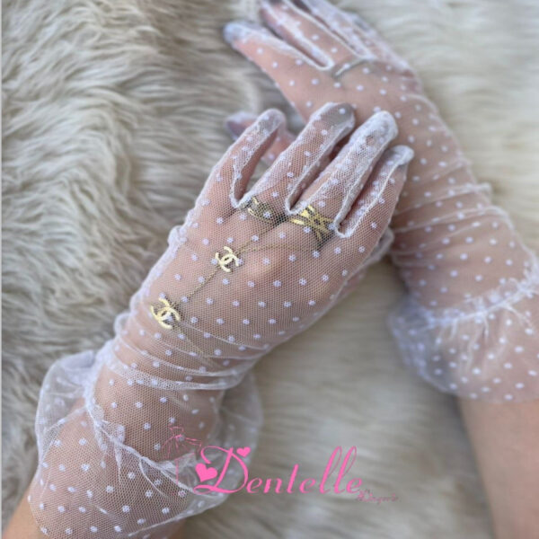 Gants tulle à points